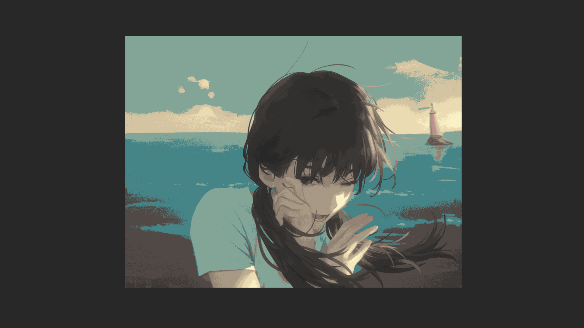 海风中的少女肖像,远处是蓝绿色海面和灯塔